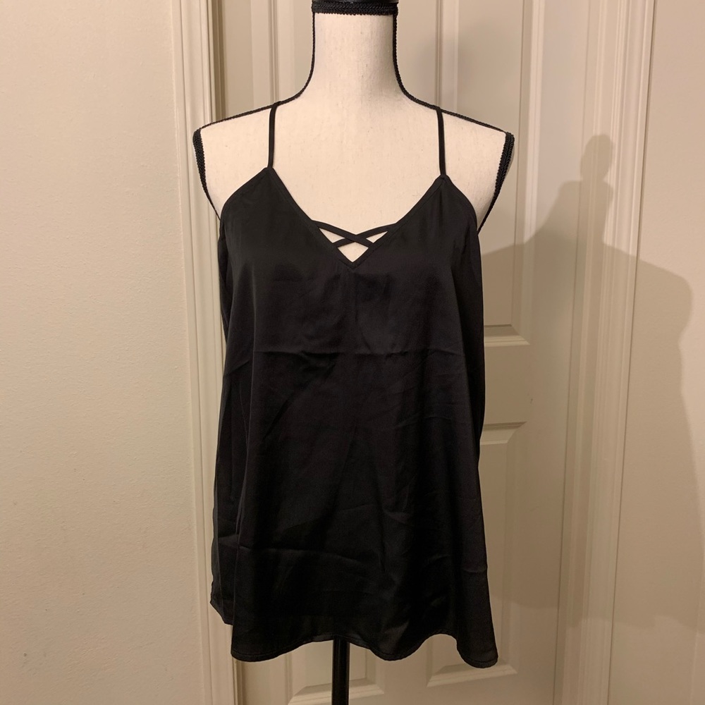 NWOT Tank Top Lot of THREE! Black Green and Red L